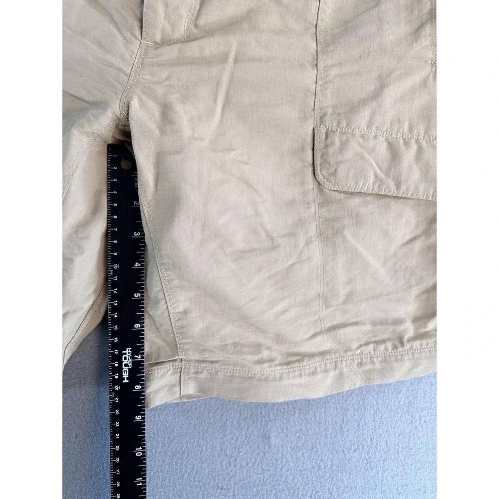 The North Face Shorts Mens XL Beige Nylon Hiking 9 Inseam Belted Cargo